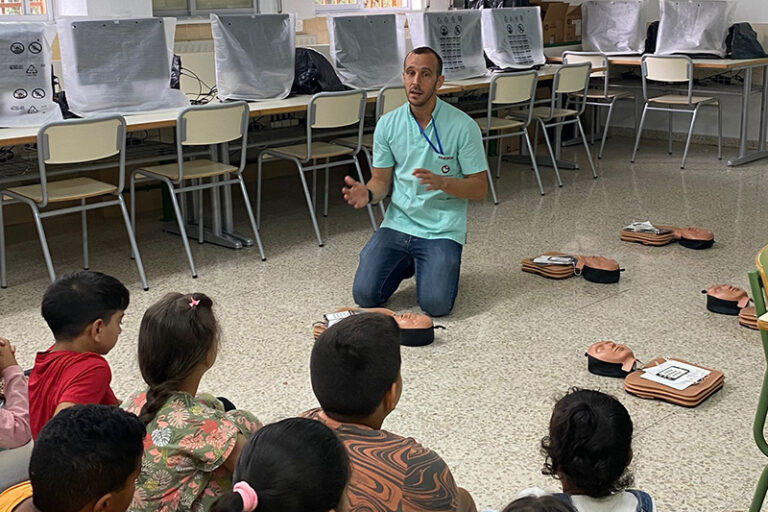 Profesionales del Centro de Salud Crevillent conciencian a la población