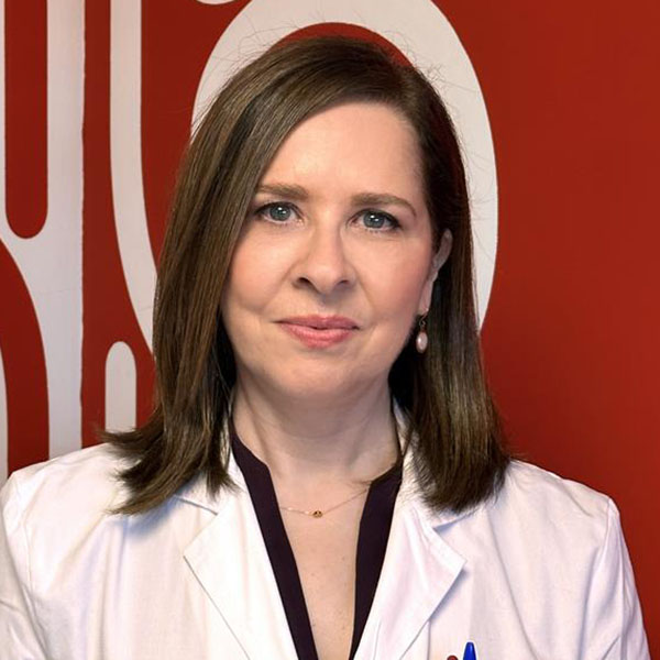 Dra. Margarita Arnaiz Grade, Especialista en Cirugía plástica y reparadora