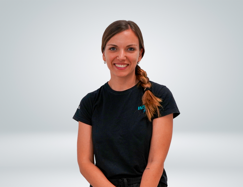 Andrea del Castillo, fisioterapeuta especializada en lesiones musculoesqueléticas, ejercicio terapéutico y rehabilitación funcional.