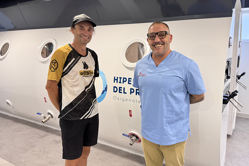 Santi Obaya, campeón de España de Trail, confía en la cámara hiperbárica como parte del entrenamiento.