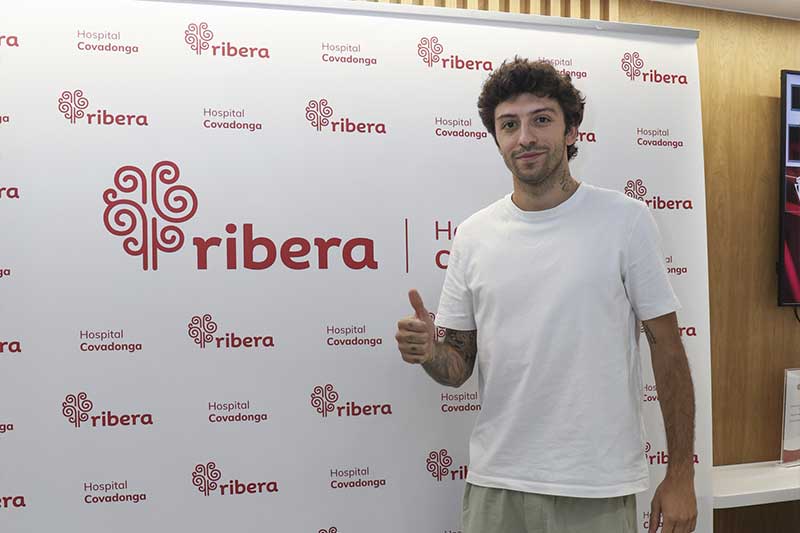 El Real Sporting de Gijón realiza sus reconocimientos médicos en el hospital Ribera Covadonga