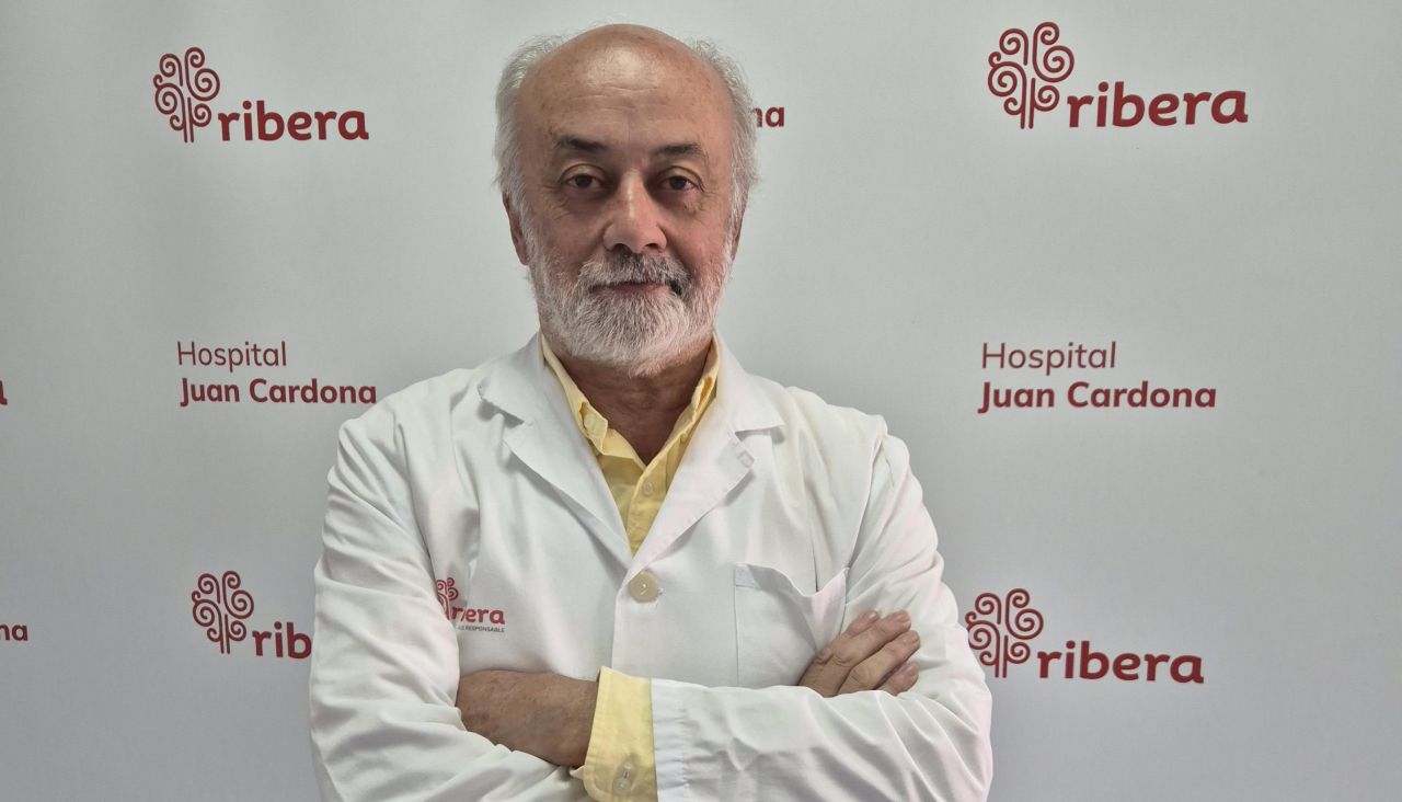 El doctor Francisco Martínez Debén, especialista en Medicina Interna