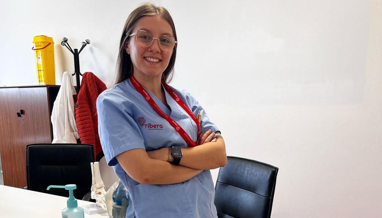 Dánae Santiago, podóloga del Hospital Ribera Juan Cardona