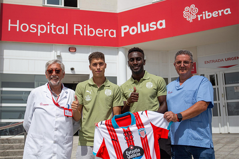El CD Lugo presenta a los jugadores Iago López y Lago Júnior en el hospital Ribera Polusa