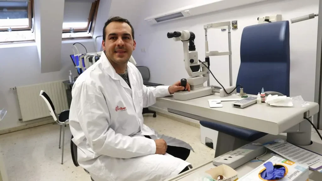 Fernández-Miranda calcula que la visión de un 5-10% de los diabéticos está en peligro a causa de la retinopatía