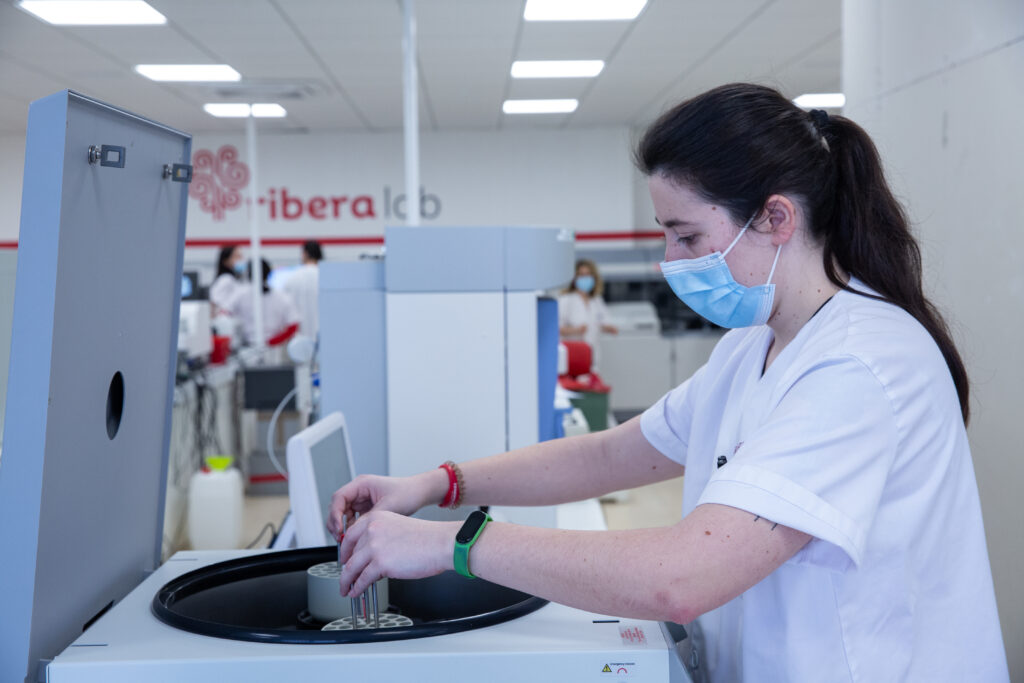 Ribera Lab apuesta por la excelencia con una acreditación ISO en las áreas de Citogenética y Biología molecular