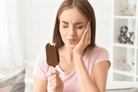 Dientes sensibles al frío: Por qué ocurre y cómo tratarlo