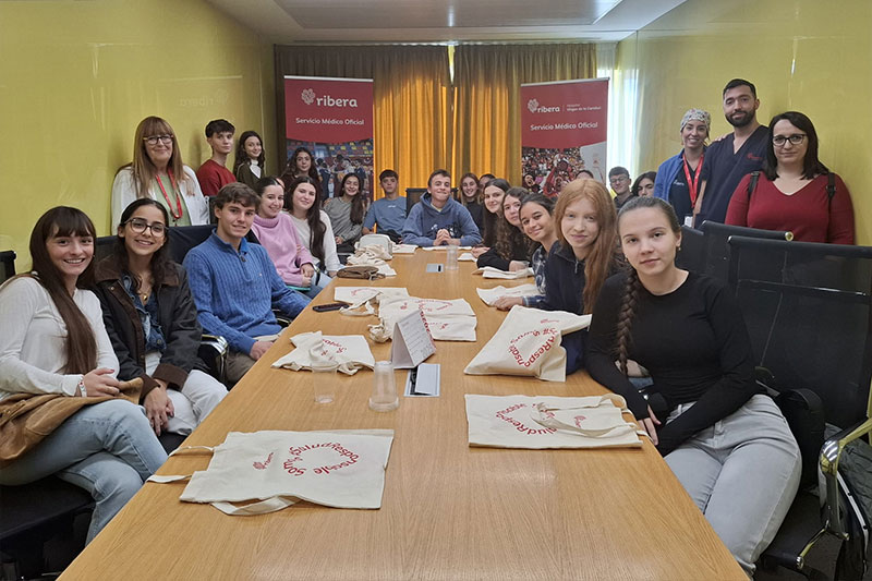 Ribera y colegio Maristas durante la iniciativa Maristas contigo