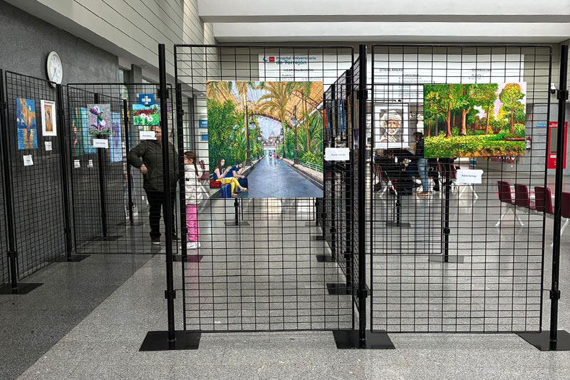 Exposición ‘Colores que curan’, una muestra de arte creada por pacientes oncológicos