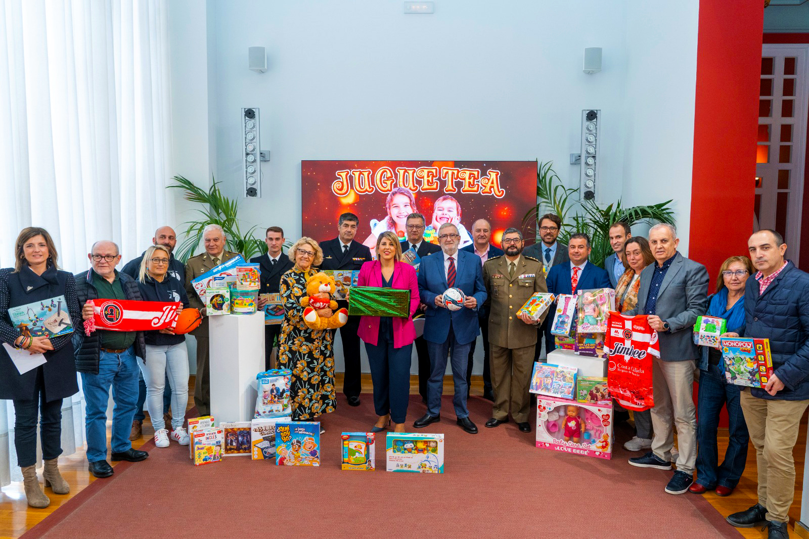 cmvcaridad campaña juguetea